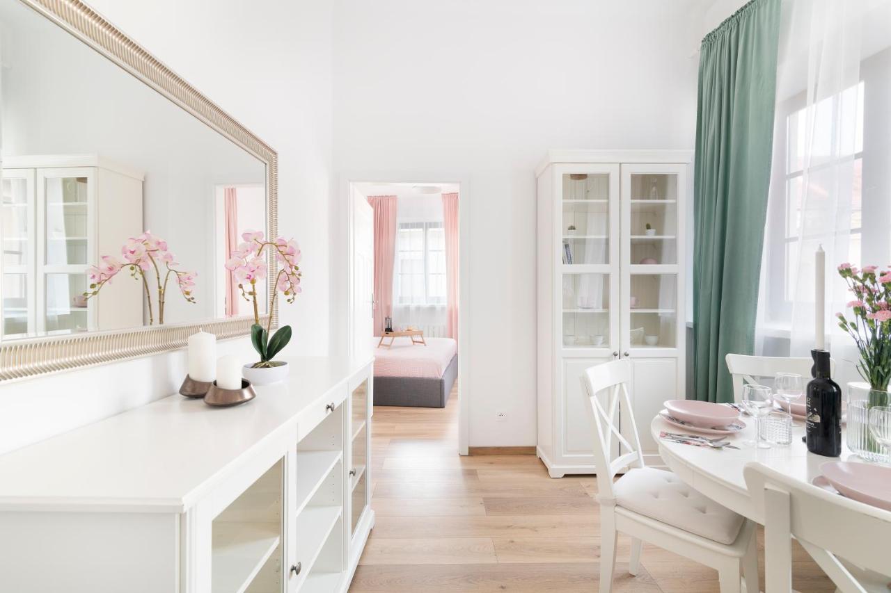 Easy Rent Apartments - Old Town Lublin Extérieur photo